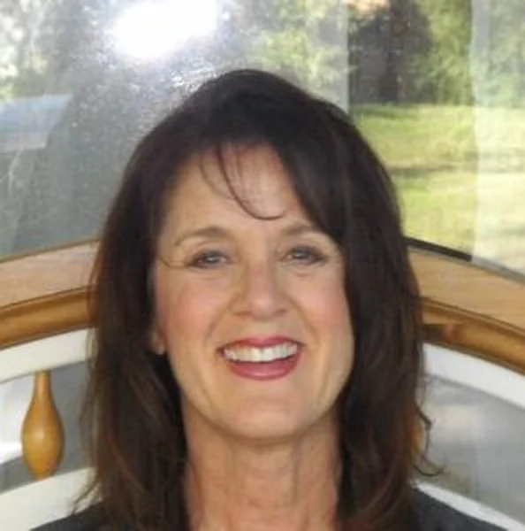 Vicki Rose, intuitive advisor